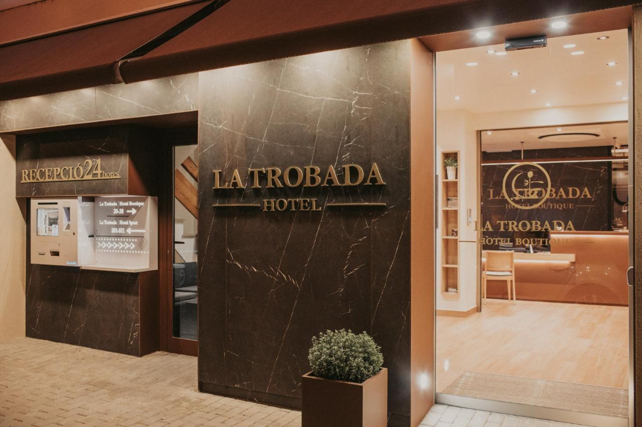 La Trobada Hotel Sport Риполь Экстерьер фото