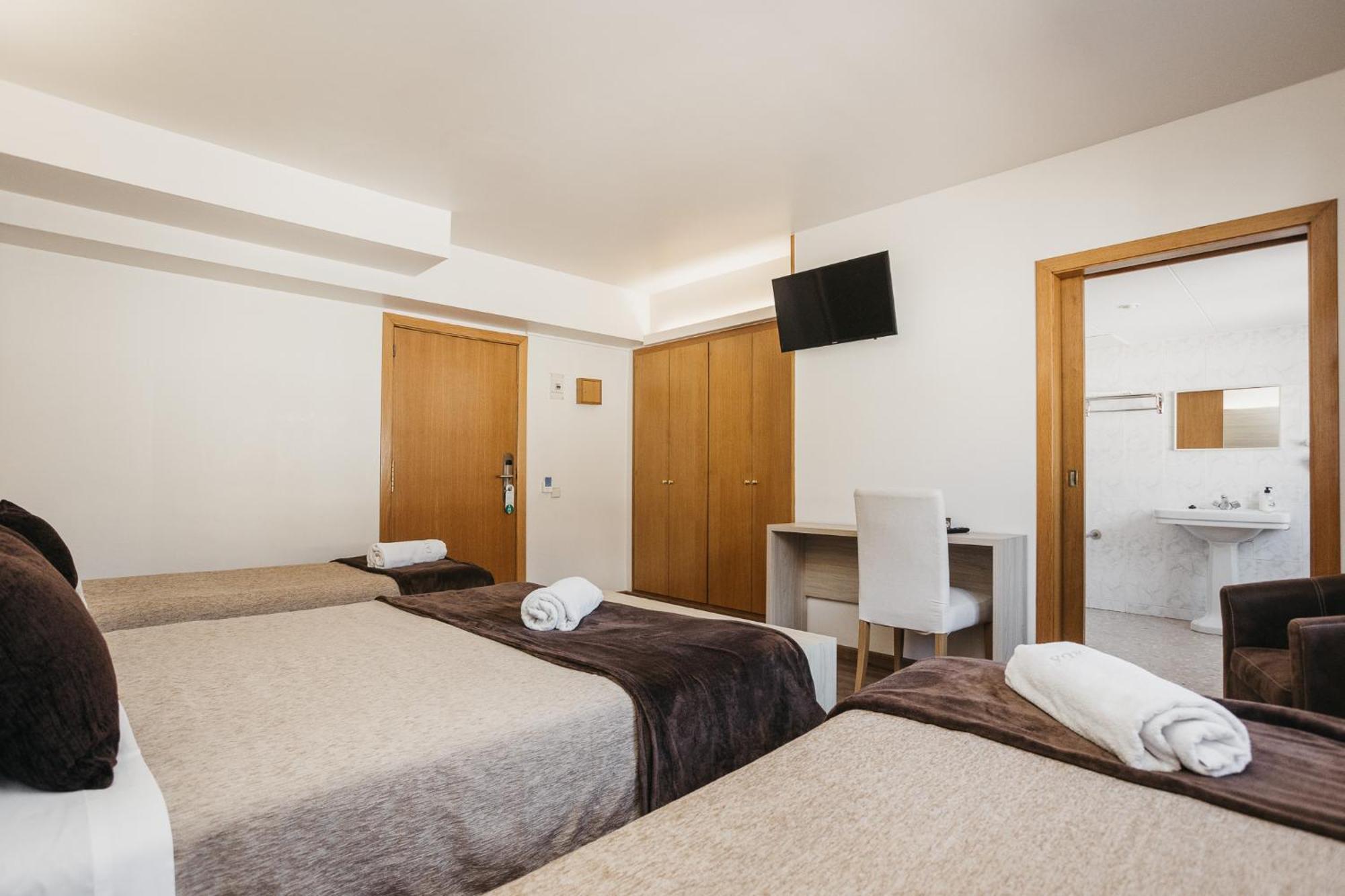 La Trobada Hotel Sport Риполь Экстерьер фото